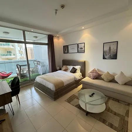 Modern Studio Apartment In Dubai Marina Exterior photo